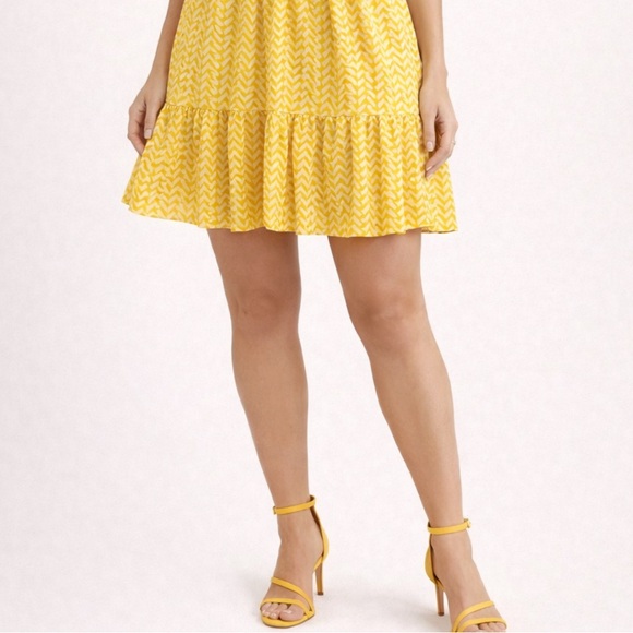 Calvin Klein Yellow Sandals - Picture 10 of 10